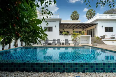 Grand 5BR Pool Villa Sea la Vie – Foto 10